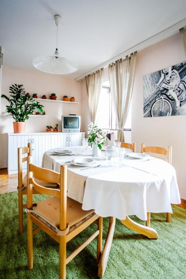 Apartman Uz More Vis Exteriör bild